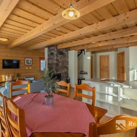 Ellas Chalet *